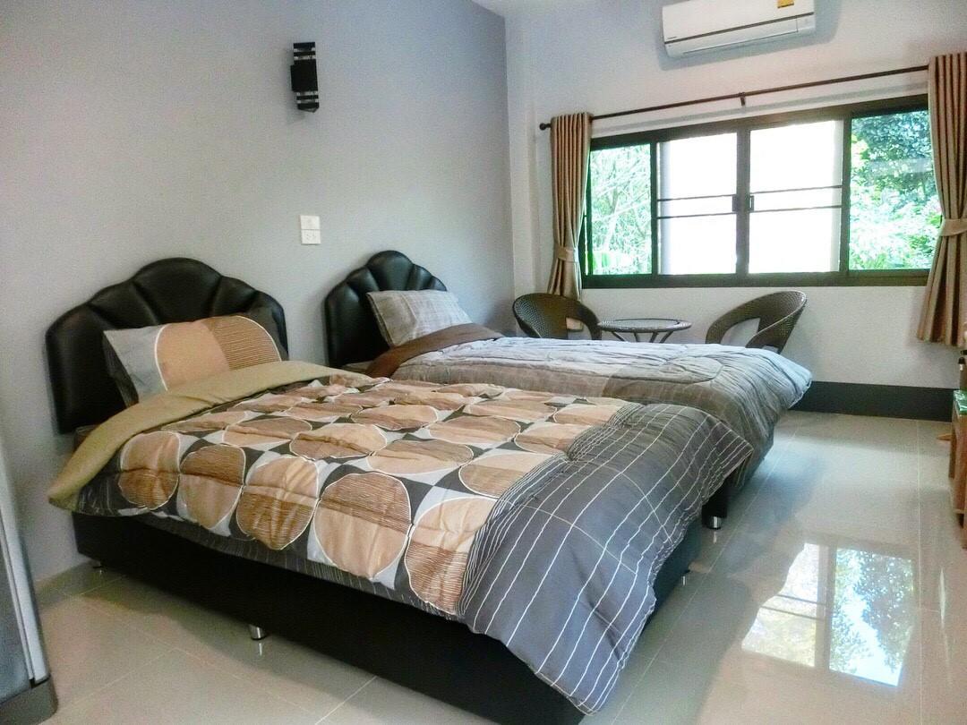大房子度假村 达叻府 外观 照片